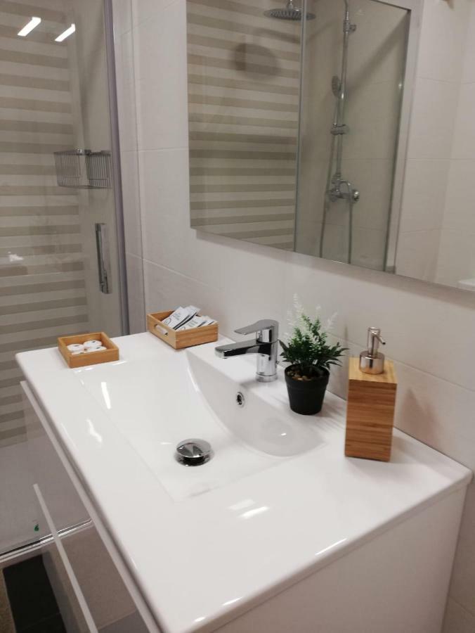 Burgas Termal Apartment Ourense Bagian luar foto